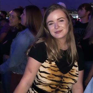 Meet your Posher, Sarah rose